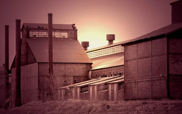 Terk Edilmiş Çelik Fabrikası Şafakta — Stok fotoğraf
