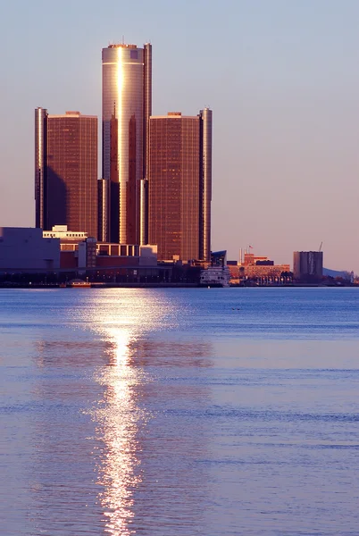Office/Hotel Complex Detroit River — Stock Photo, Image