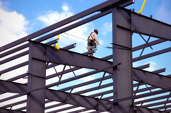 構造用鋼の労働者 — ストック写真