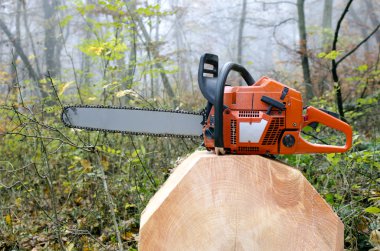 Chain saw clipart
