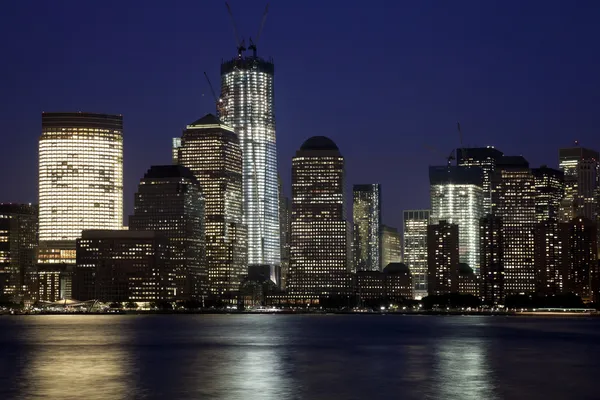 W centrum Nowego Jorku wieży wolności — Zdjęcie stockowe
