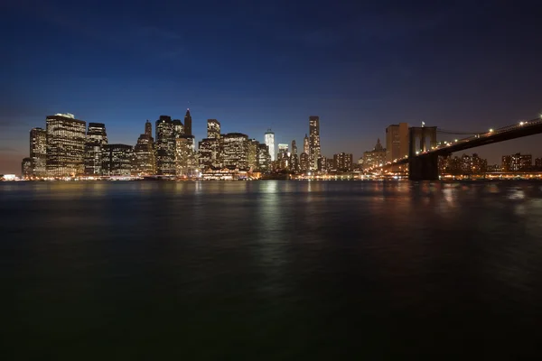 New york şehir silüeti w brooklyn Köprüsü — Stok fotoğraf