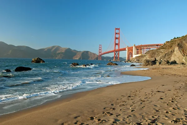 Il Golden Gate Bridge al tramonto di San Francisco — Foto Stock