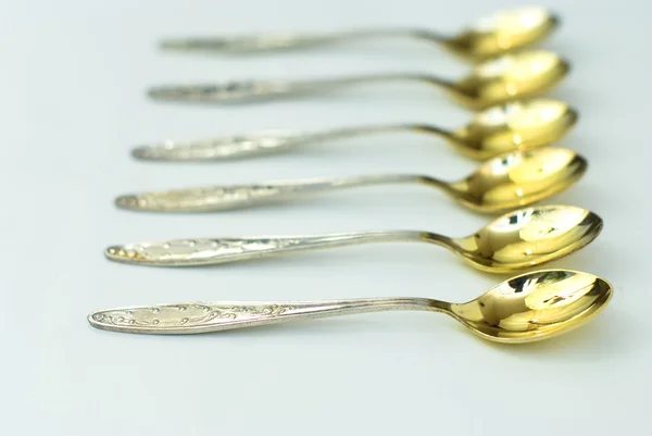 Silber mit antik vergoldeten Löffeln im sowjetischen Stil.. — Stockfoto