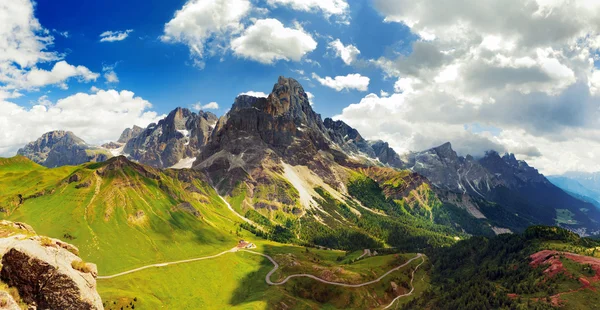 Dolomiti italiano - bela vista panorâmica — Fotografia de Stock