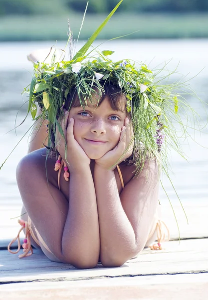 Smiling girl at the river — Stock Photo, Image