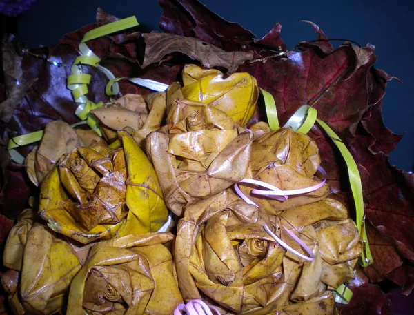 カエデの葉からの秋の花束. — ストック写真