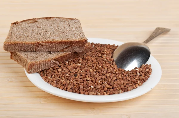 Stock image Buckwheat and rye bread on plate