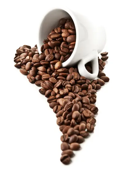 Chicchi di caffè e tazza — Foto Stock