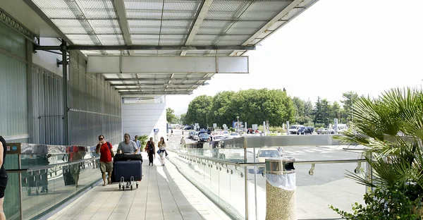 克罗地亚杜布罗夫尼克机场入境. — 图库照片