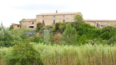 Katalan kır evi