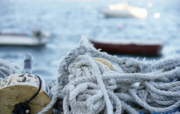 Seile und Ausrüstung für die Fischerei — Stockfoto