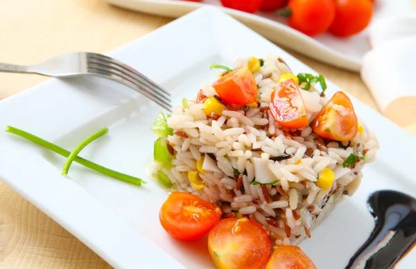 Salată de orez — Fotografie, imagine de stoc