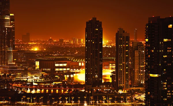 Ντουμπάι, στο κέντρο της πόλης τη νύχτα — Φωτογραφία Αρχείου