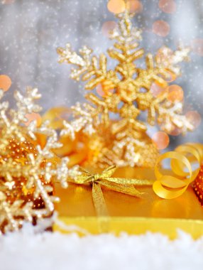 Beautiful golden gift clipart