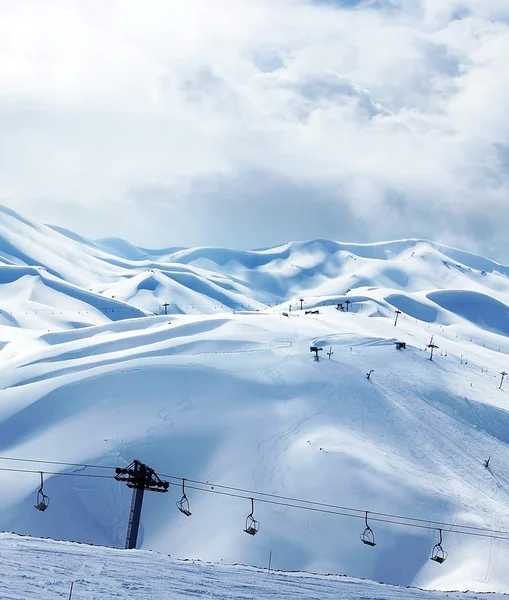 Winter mountain ski resort — Stock Photo, Image