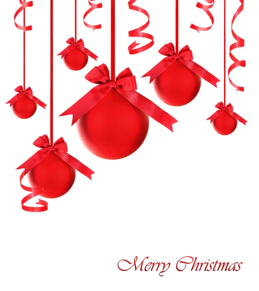 Rode kerstballen kerstboom ornamenten — Stockfoto