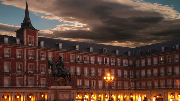 Noc słynny plac plaza mayor Hiszpania Madryt — Zdjęcie stockowe