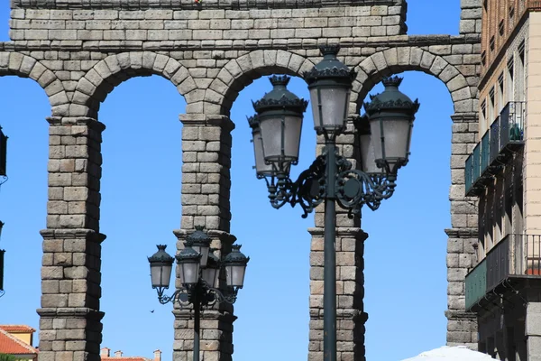 Römischer Aquädukt von Segovia — Stockfoto