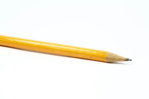 Sárga ceruza fehér alapon — Stock Fotó