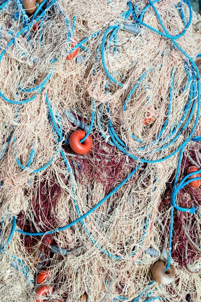 Balıkçılık net mücadele dokular Akdeniz üzerinden — Stok fotoğraf