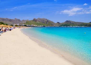 POLLENSA kum Beach'te mallorca bir Akdeniz Adası