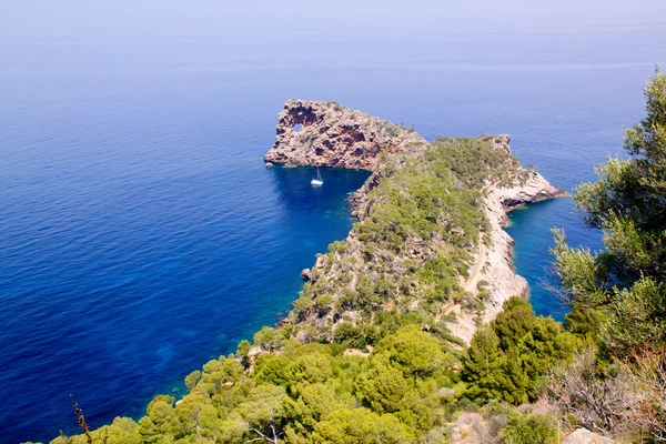 Deia sa foradada in mediterrane Mallorca — Stockfoto