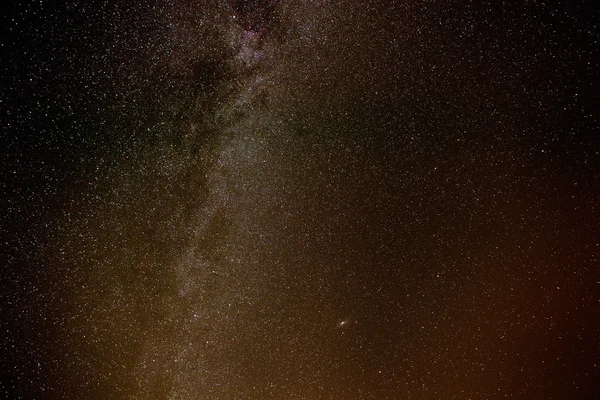 Droga Mleczna gwiazd w letnią noc — Zdjęcie stockowe