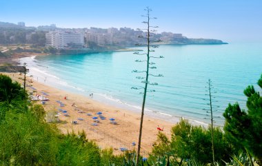 Long beach platja larga salou tarragona içinde