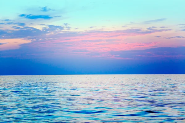 地中海日出水地平线 — 图库照片