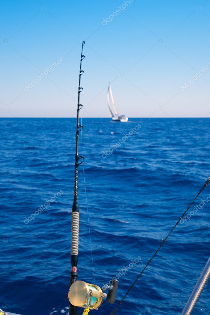 https://static7.depositphotos.com/1053932/710/i/950/depositphotos_7106966-stock-photo-fishing-boat-trolling-in-ocean.jpg