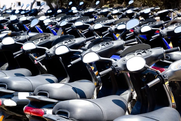 Motosiklet scooter kalıp mağaza Kiralama — Stok fotoğraf