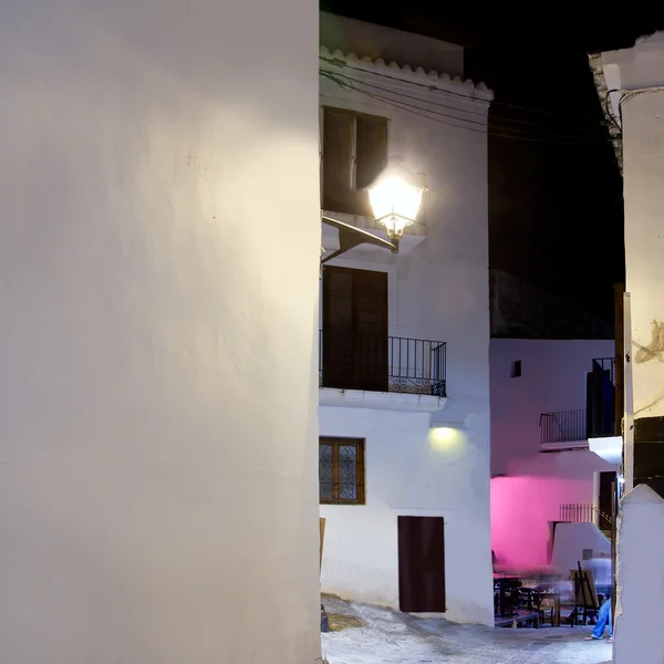 伊维萨岛白色的房子在夜里 — 图库照片