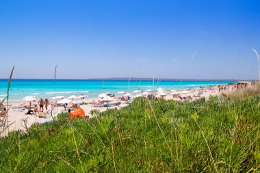 Formentera çarpıcı els arenals plaj yaz