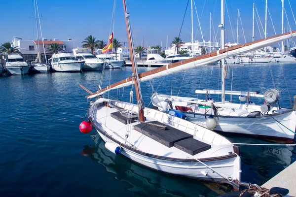 Llaut barca a vela tradizionale latina a Formentera — Foto Stock