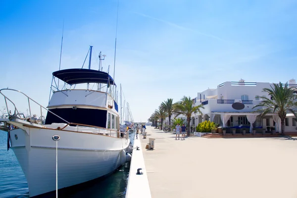 Yacht di lusso a Formentera marina — Foto Stock