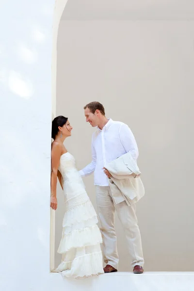 Bride couple just married in mediterranean — Stock Photo, Image