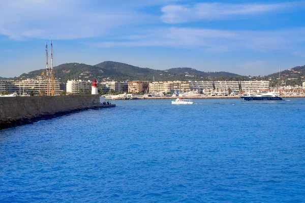 Farol de Ibiza e doca com barcos — Fotografia de Stock