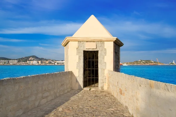 Ibiza wachttoren met eivissa haven zicht — Stockfoto