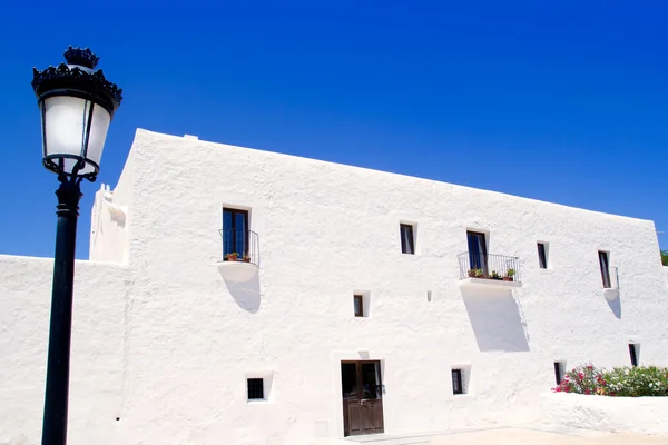 Ibiza chiesa bianca a Sant Carles Peralta — Foto Stock