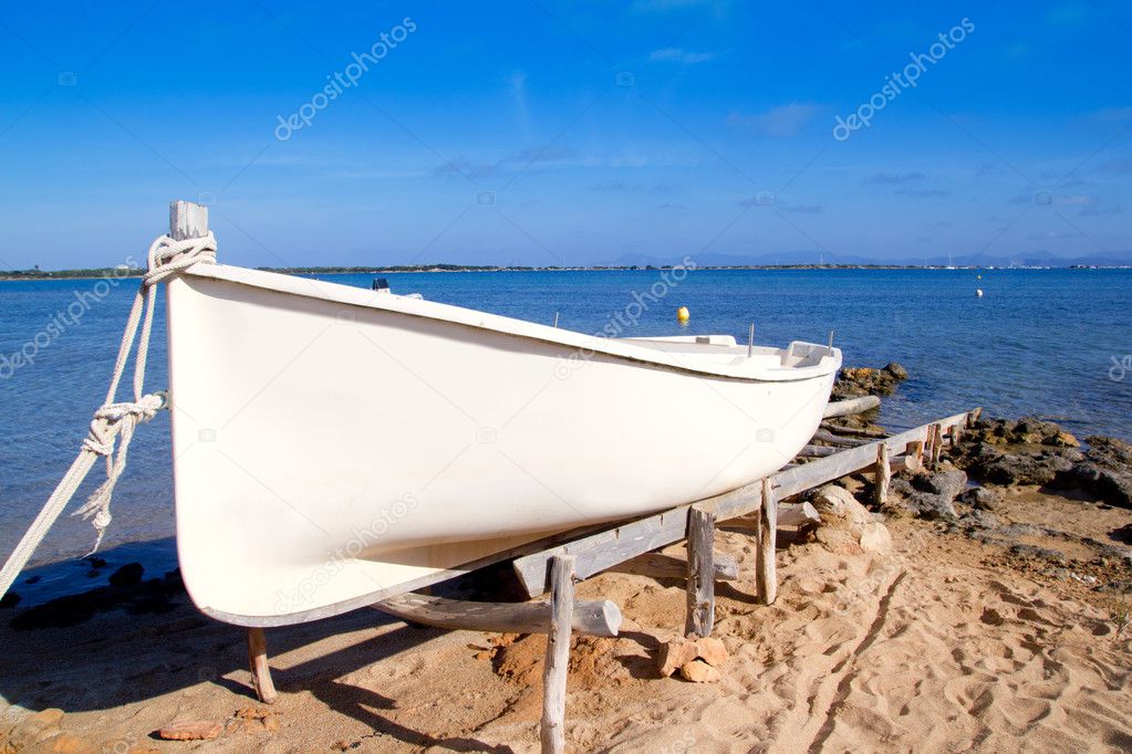 Beached boat in Formentera Estany des Peix