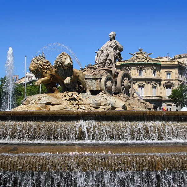 Estátua de Cibeles Fonte de Madri em Paseo Castellana — Fotografia de Stock