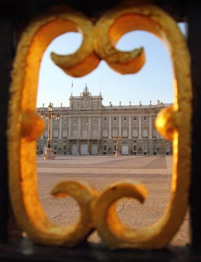 Madrid palacio de oriente Anıtı