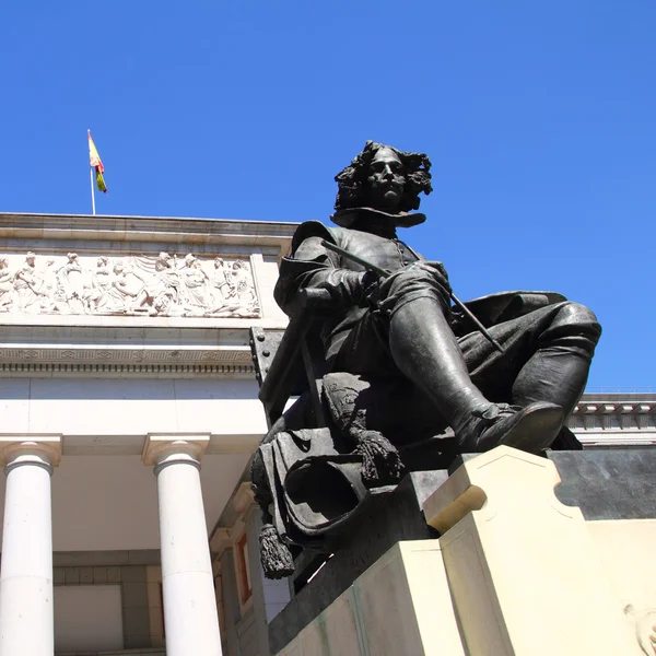 Μαδρίτη Μουσείο Ντελ Πράδο, με το άγαλμα του velazquez — Φωτογραφία Αρχείου