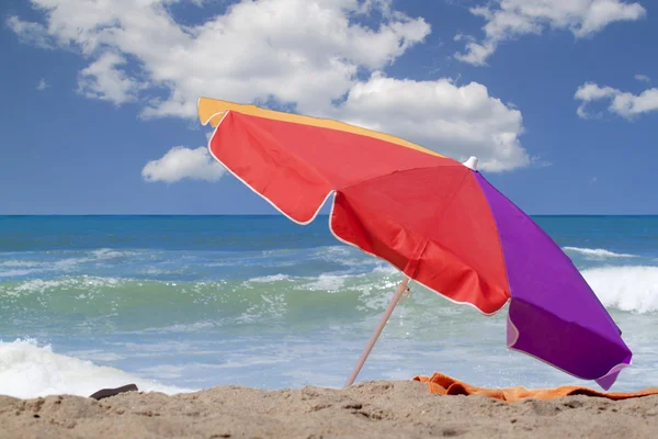 沙滩伞 免版税图库照片