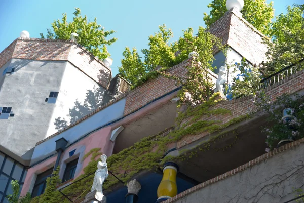 Facciata di Hundertwasser Haus - Vienna — Foto Stock