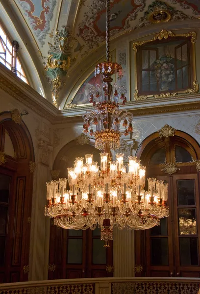Chandelier- dolmabahche Palace — Stock Photo, Image