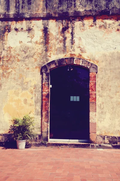 Old place entrance — Stock Photo, Image