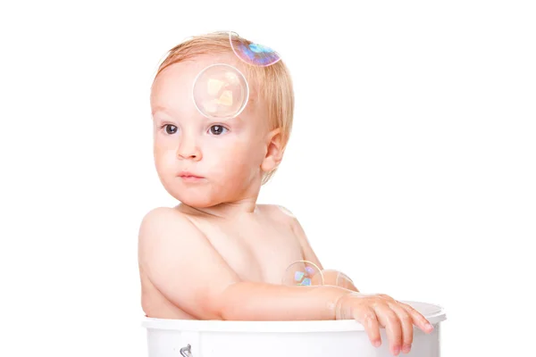 Gelukkig kleine jongen met bad — Stockfoto