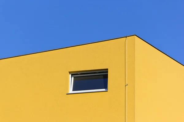 Gelbes Gebäude — Stockfoto